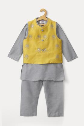 embroidered pst mandarin infants boys kurta pyjama jacket set - grey