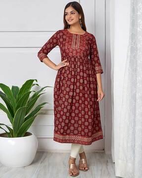 embroidered round-neck a-line kurta