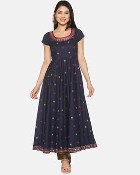 embroidered round-neck anarkali kurta