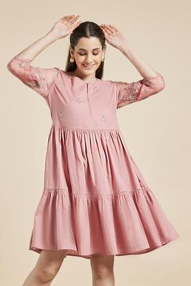 embroidered round neck cotton slub women's midi dress - dusty pink