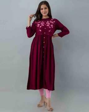 embroidered round-neck flared kurta