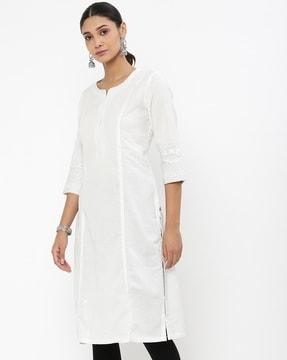 embroidered round-neck straight kurta