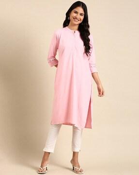 embroidered round-neck straight kurta