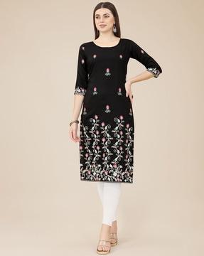 embroidered round-neck straight kurta