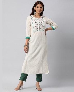 embroidered round-neck straight kurta