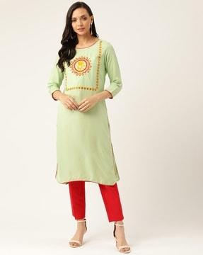 embroidered round-neck straight kurta