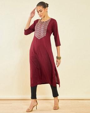 embroidered round-neck straight kurta