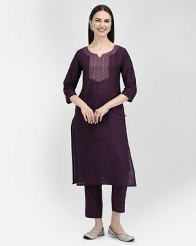 embroidered round-neck straight kurta