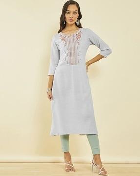 embroidered round-neck straight kurta