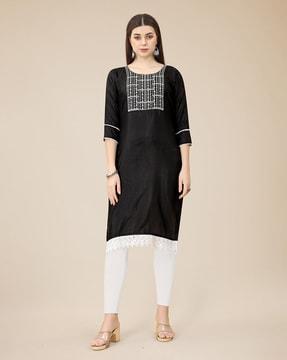 embroidered round-neck straight kurta