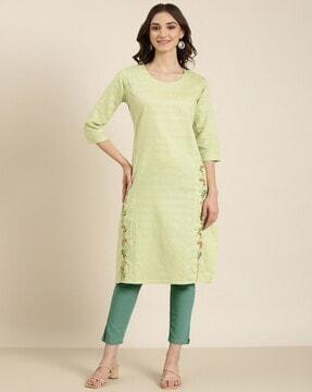 embroidered round-neck straight kurta