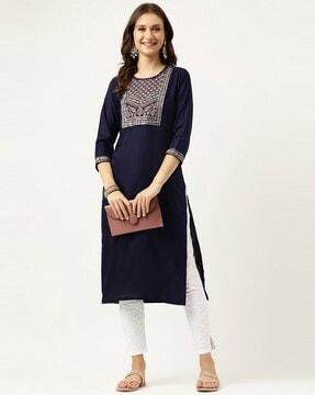 embroidered round-neck straight kurta