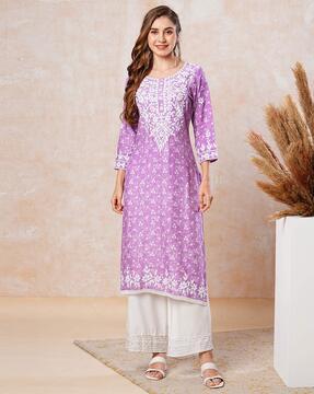 embroidered round-neck straight kurta