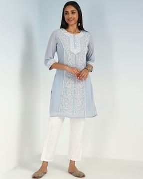 embroidered round-neck straight kurti