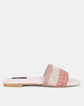 embroidered sandals with square-toe