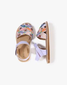 embroidered sandals with velcro fastening