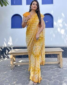 embroidered saree with contrast scalloped border
