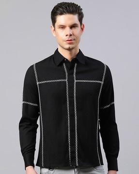 embroidered shirt with spread collar