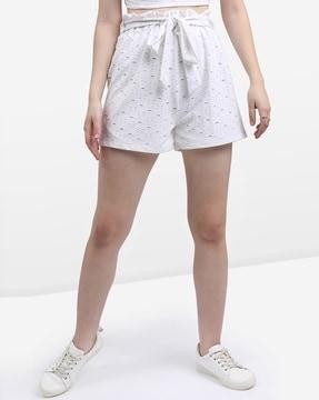 embroidered shorts with belt