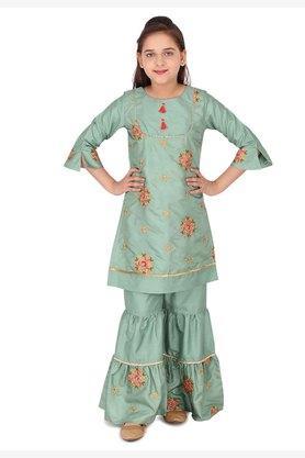 embroidered silk round neck girls ethnic set - green