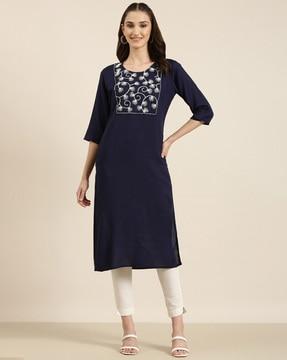 embroidered straight kurta with 3/4th sleeves