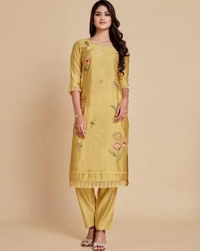 embroidered straight kurta with bottom