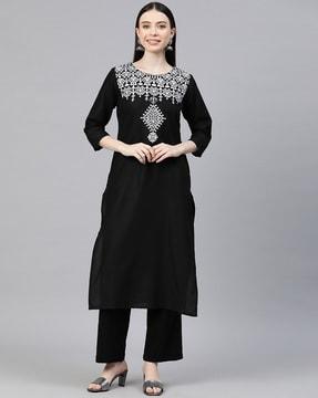 embroidered straight kurta with insert pocket