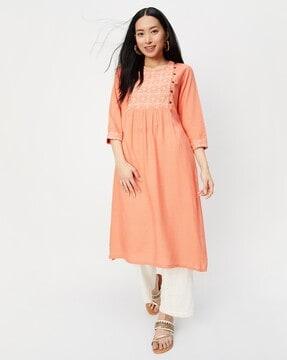 embroidered straight kurta with insert pockets