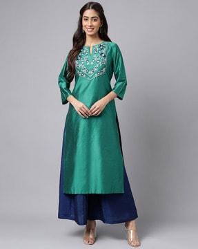 embroidered straight kurta with notched neckline