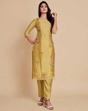 embroidered straight kurta with pants