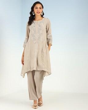 embroidered straight kurta with pants