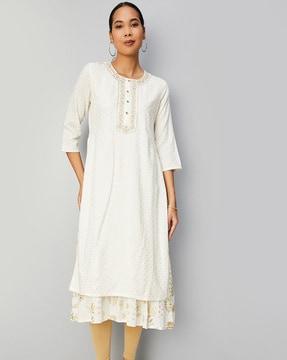 embroidered straight kurta with round neck