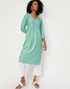 embroidered straight kurta with sequin accents