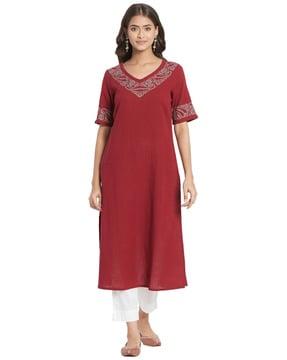 embroidered straight kurta