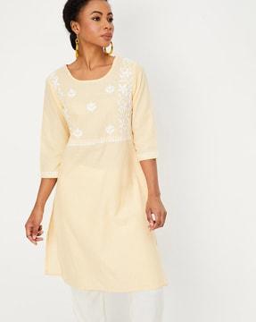 embroidered straight kurta