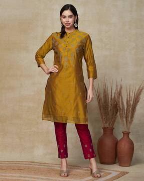 embroidered straight kurta