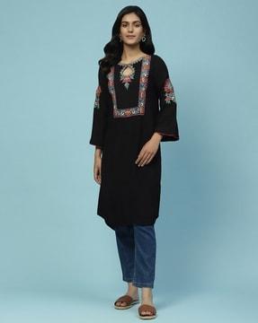 embroidered straight kurta