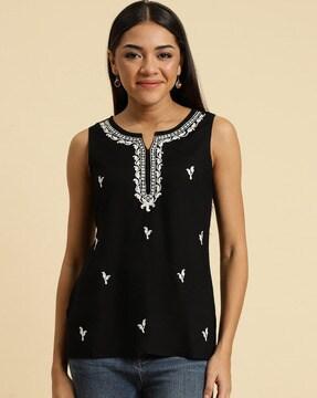 embroidered straight kurti