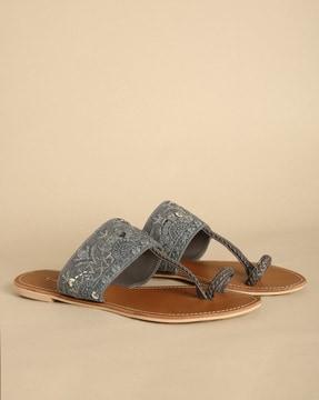 embroidered toe-ring flat sandals