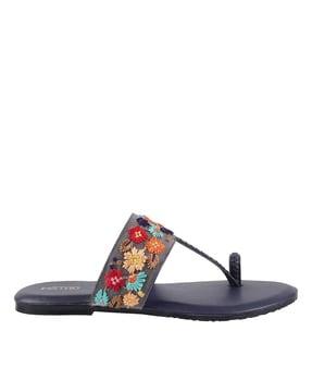 embroidered toe-ring flip-flops