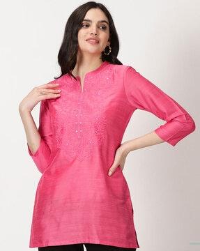 embroidered tunic with 3/4th sleeves
