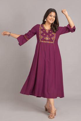 embroidered v-neck rayon women's ankle length dress - maroon