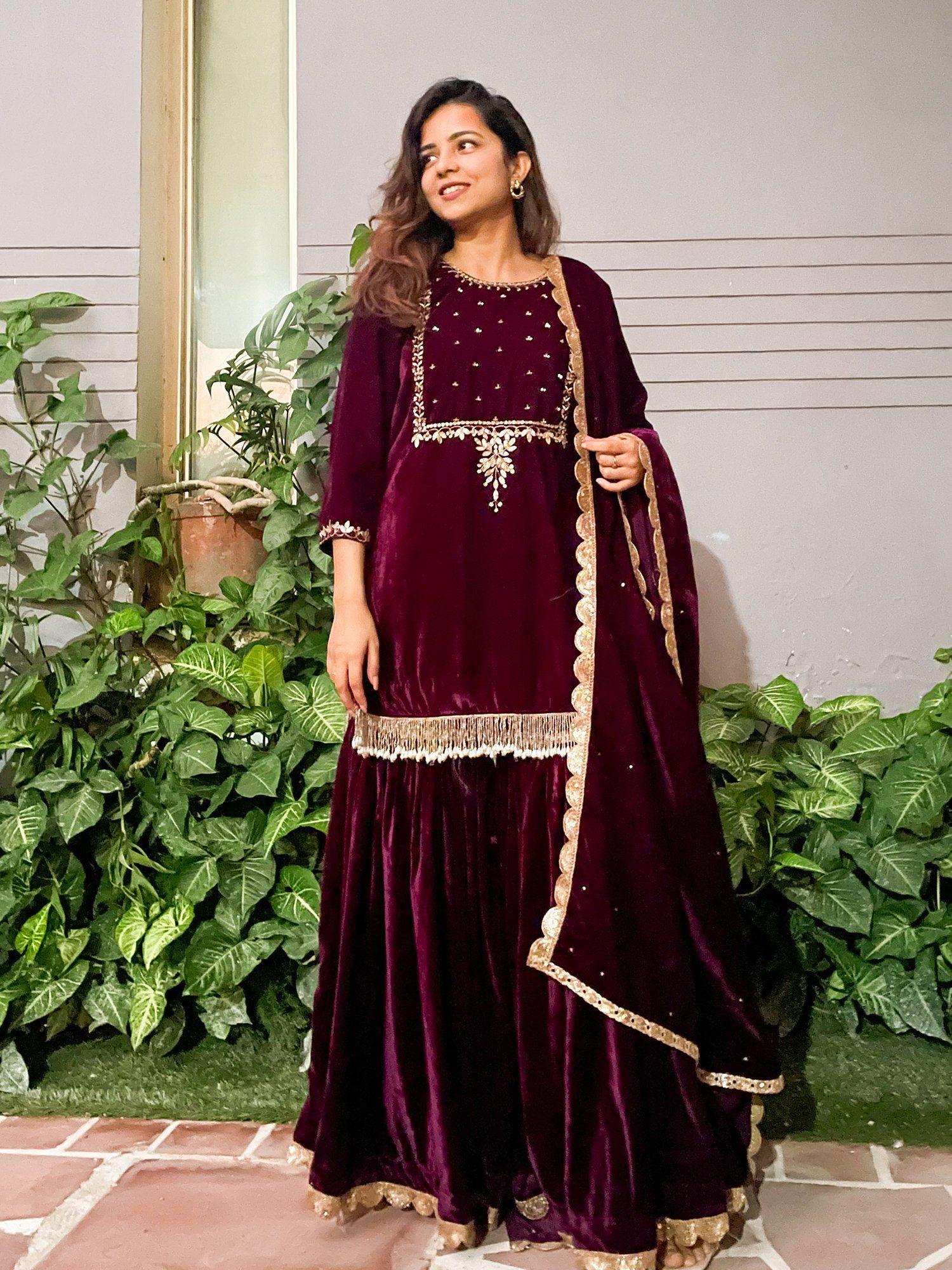 embroidered velvet garara