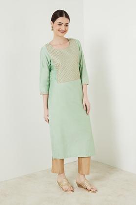 embroidered viscose blend round neck women's kurta - green