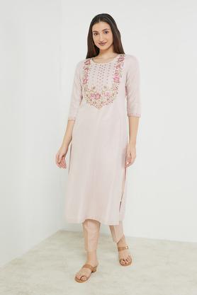 embroidered viscose blend round neck women's kurta - natural