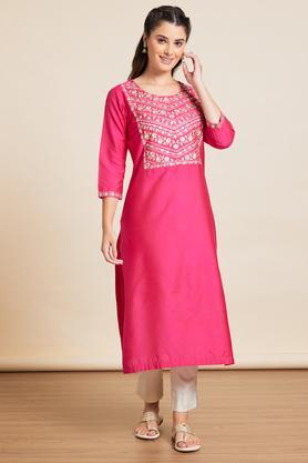 embroidered viscose blend round neck womens festive wear kurta - fuchsia