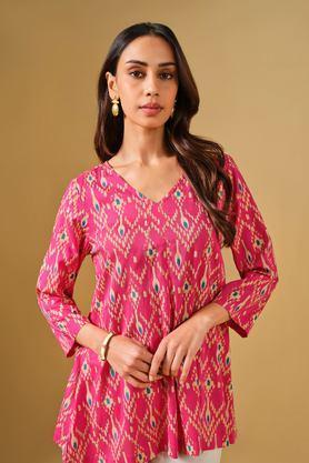 embroidered viscose v-neck women's top - pink