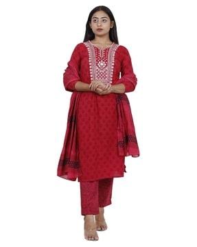 embroidery kurta set