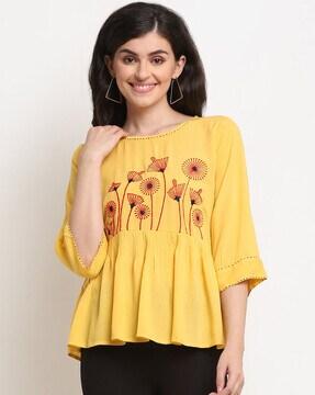 embroidery round-neck top