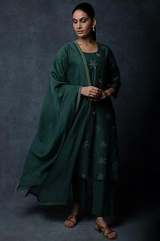 emerald green chanderi floral motif thread embroidered kurta set